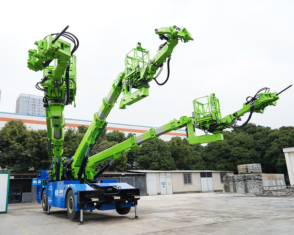 拱架台车是一种重要的隧道施工设备